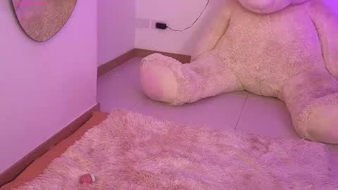 Ash             INDEPENDET MODEL  online show from 02/01/26, 03:05