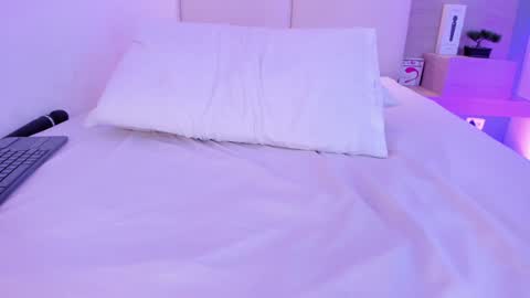 Aisha online show from 01/18/25, 10:39