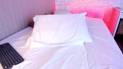 Aisha online show from 02/12/25, 11:20