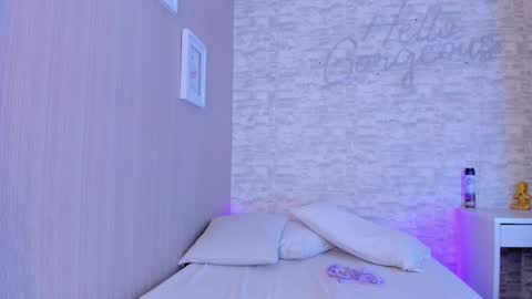 Aisha online show from 02/28/25, 03:15