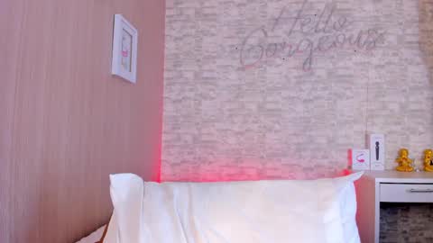 Aisha online show from 03/09/25, 06:00