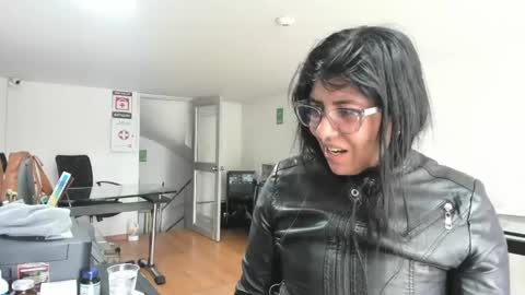 Snapshot of aisha_latina chatting on 05/22/26, 02:33 Katie online show from 05/22/26, 02:33