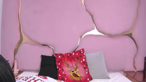 Aisha online show from 12/02/25, 01:17