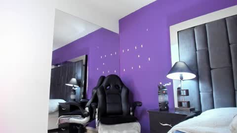 Aisha online show from 03/03/25, 10:42