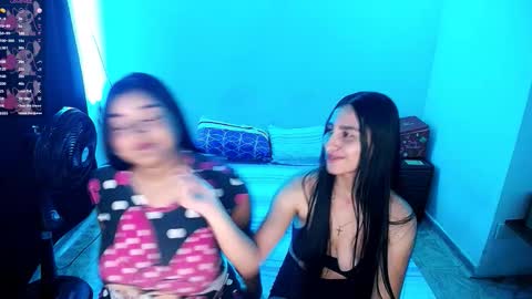 aisha_stacey0410 online show from 11/06/25, 09:26