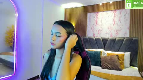 Snapshot of aisha_vex chatting on 05/25/26, 11:38 Aisha online show from 05/25/26, 11:38