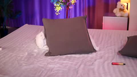 Lora online show from 02/03/25, 12:36