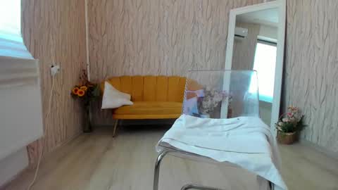 Aisha online show from 02/14/25, 08:31