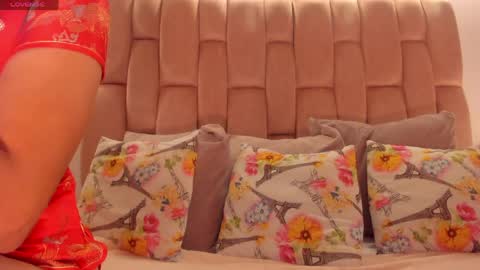 aisha  online show from 04/02/26, 07:22