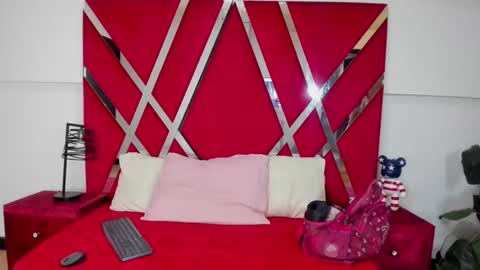 aishaxht online show from 05/02/26, 09:20
