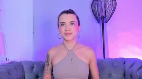 Snapshot of aitana_baker_ chatting on 10/08/25, 04:21 little aitana  online show from 10/08/25, 04:21