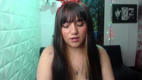 Aitana online show from 12/23/24, 09:29