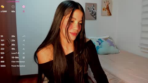 Snapshot of aitanaa1_ chatting on 02/01/25, 01:23 Aitana online show from 02/01/25, 01:23