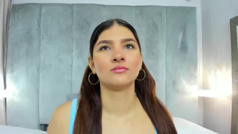 Snapshot of aitanajones1_ chatting on 05/12/26, 10:34 Aitana online show from 05/12/26, 10:34