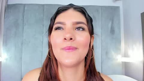 Snapshot of aitanajones1_ chatting on 05/22/26, 10:54 Aitana online show from 05/22/26, 10:54