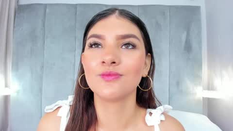 Snapshot of aitanajones1_ chatting on 05/23/26, 10:52 Aitana online show from 05/23/26, 10:52