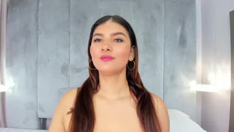 Snapshot of aitanajones1_ chatting on 05/30/26, 10:56 Aitana online show from 05/30/26, 10:56