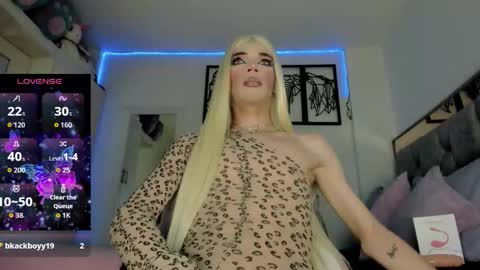 Snapshot of aiunii_jd chatting on 02/16/26, 11:45 aiunii online show from 02/16/26, 11:45