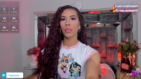 Snapshot of aivadumont chatting on 12/11/24, 03:02 Queen Dumont online show from 12/11/24, 03:02