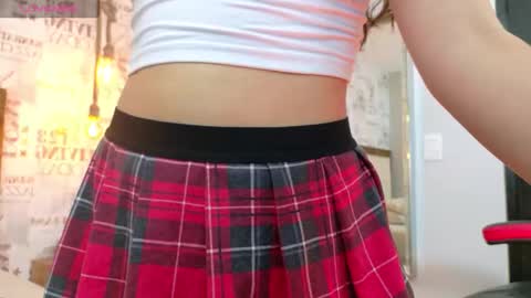 Snapshot of aixatrista1 chatting on 09/16/25, 07:48 AIXA online show from 09/16/25, 07:48