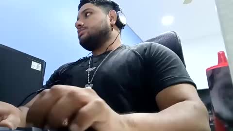 Esteban online show from 02/01/25, 08:18