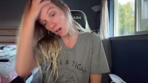 AJ online show from 04/04/26, 02:10