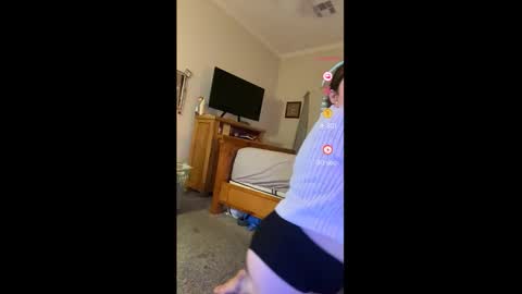 ajsquirts online show from 10/31/25, 03:46