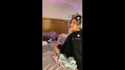 ajsquirts online show from 11/08/25, 07:52
