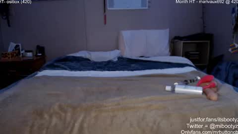 Alec online show from 02/22/25, 02:39