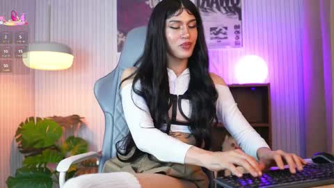 Snapshot of akame_s chatting on 03/10/25, 12:07             online show from 03/10/25, 12:07