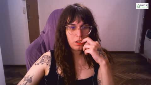 Snapshot of akamedolle chatting on 04/14/26, 02:17 Veronica Akame 3 online show from 04/14/26, 02:17