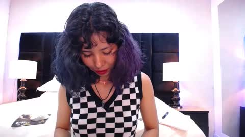 Snapshot of akane_uwu chatting on 02/16/25, 04:53 A K A N E  U W U online show from 02/16/25, 04:53