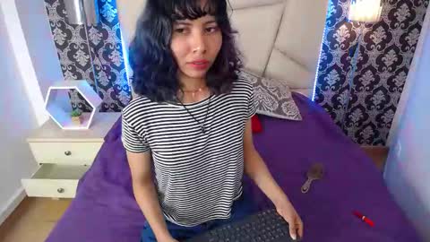Snapshot of akane_uwu chatting on 02/28/25, 01:05 A K A N E  U W U online show from 02/28/25, 01:05