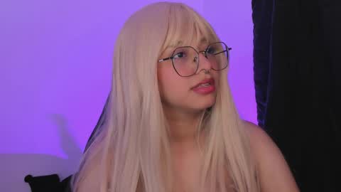 Akari online show from 04/20/26, 06:53