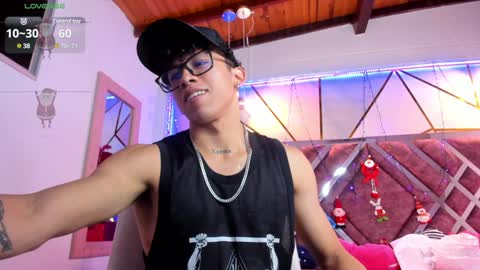 Snapshot of akazaboy chatting on 12/21/24, 04:19 akazaboy online show from 12/21/24, 04:19