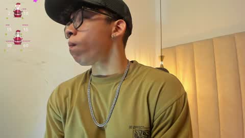 Snapshot of akazaboy chatting on 12/26/24, 04:32 akazaboy online show from 12/26/24, 04:32