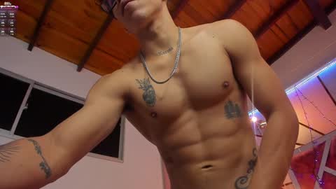 Snapshot of akazaboy chatting on 12/31/24, 10:04 akazaboy online show from 12/31/24, 10:04