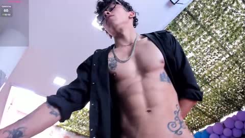 Snapshot of akazaboy chatting on 02/14/25, 01:29 akazaboy online show from 02/14/25, 01:29