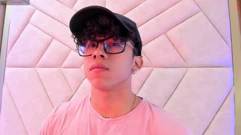 akazaboy online show from 11/17/25, 04:18