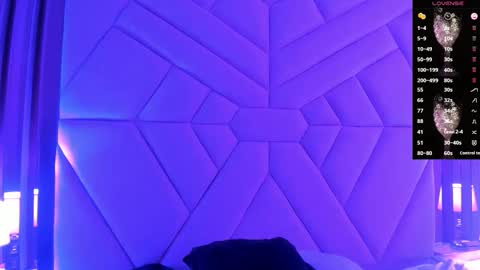 akazaboy online show from 11/30/25, 08:57