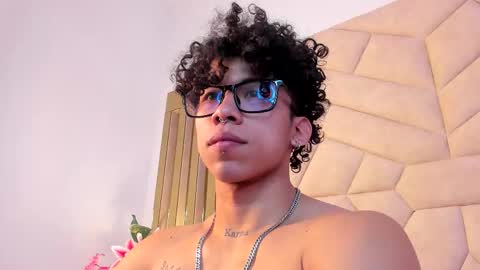 akazaboy online show from 03/29/26, 06:02