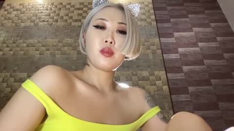 Snapshot of akemi_jp chatting on 02/17/25, 06:59 Akemi online show from 02/17/25, 06:59