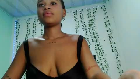 Snapshot of akemy_saunderz chatting on 06/11/26, 03:04 akemy_saunderz online show from 06/11/26, 03:04