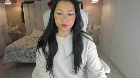 Luna online show from 12/10/24, 03:20