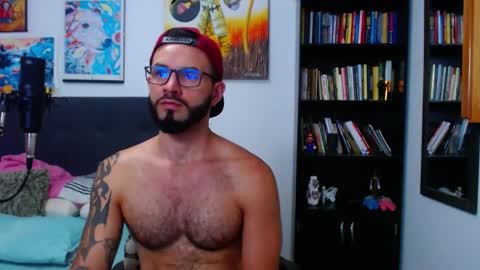 akiles online show from 03/12/25, 01:14