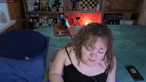 Natalie online show from 11/08/25, 02:01