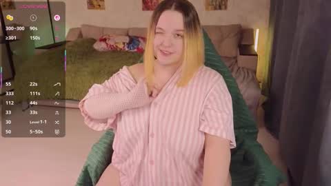 Aki online show from 11/08/25, 11:10