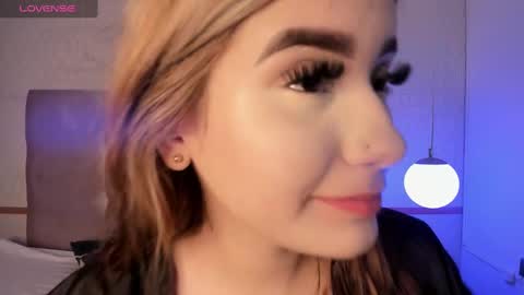 akira_sweet_ online show from 09/17/25, 04:03