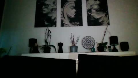 Snapshot of akiramihaela chatting on 05/25/26, 06:03 MIHAELA online show from 05/25/26, 06:03