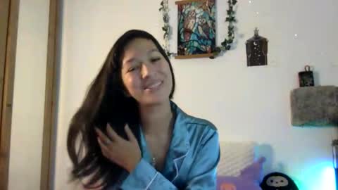 Snapshot of akiraskye chatting on 09/26/25, 11:14 Akira Skye online show from 09/26/25, 11:14